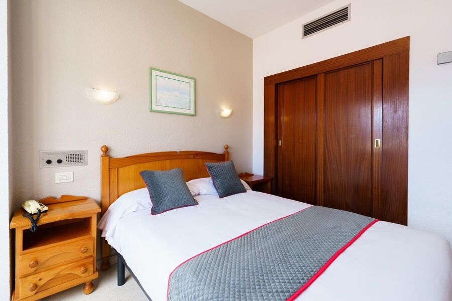 Oyo Hotel Costa Andaluza Мотриль Экстерьер фото